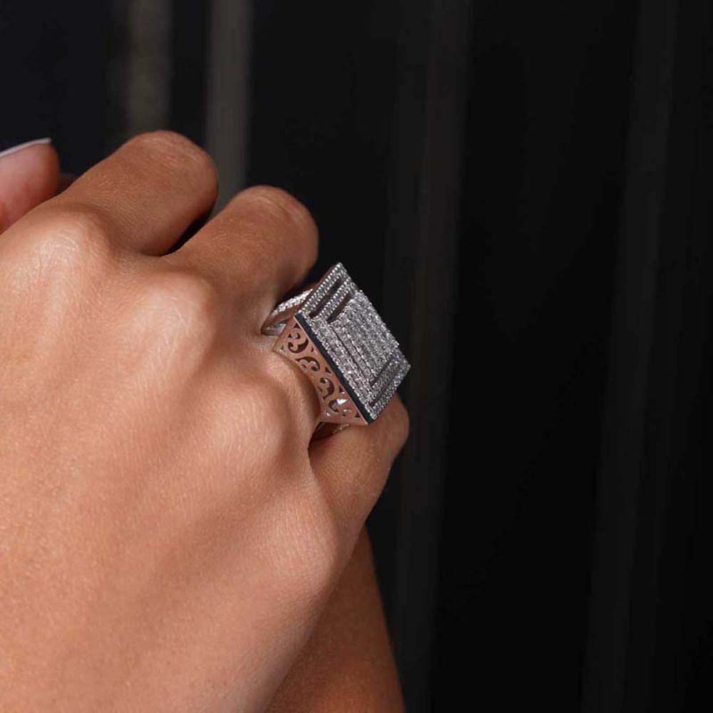 2.18 Karat Pırlanta Baget Yüzük